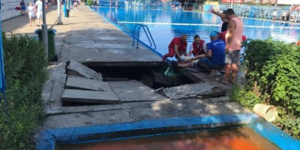 SVE SE DESILO U SEKUNDI, SREĆA PA NIJE BILO DECE! Oglasio se kupač koji je propao na obali bazena u Novom Pazaru!