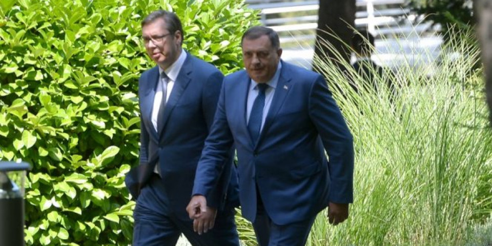 DODIK: Redovno razgovaram sa Vučićem, on zna naš stav