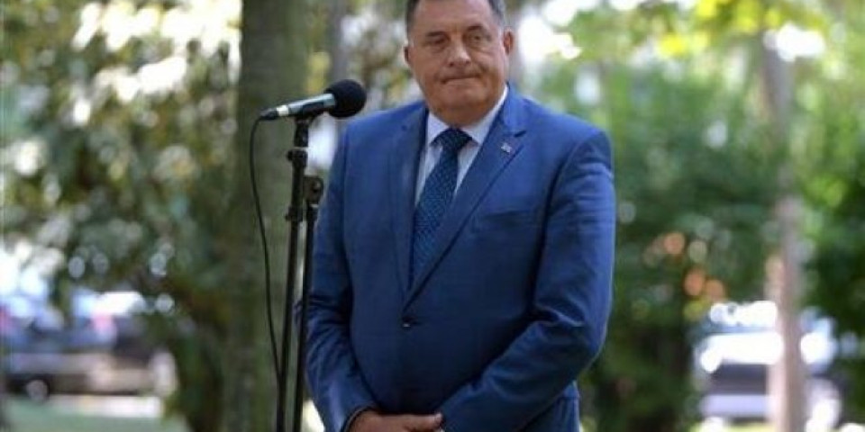 Sa Šmitom možemo da razgovaramo kao sa saveznim ministrom poljoprivrede... Dodik sve objasnio!