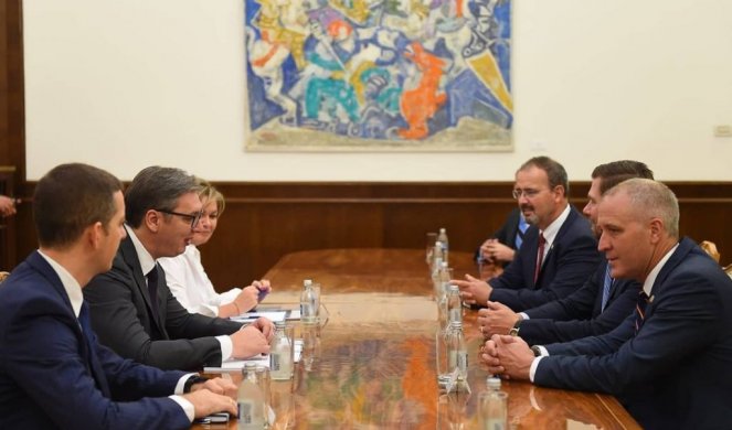SRBIJA ŽELI DA USPOSTAVI BOLJE ODNOSE! Vučić se sastao sa članovima delegacije Kongresa Sjedinjenih Američkih Država! Foto