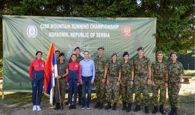 Vojnici iz sedam zemalja na Kopaoniku TESTIRALI SVOJU IZDRŽLJIVOST, nadmetanje u planinskom trčanju /FOTO/