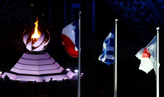 ZAVRŠENE OLIMPIJSKE IGRE! Zlatna Joka nosila zastavu Srbije na ceremoniji zatvaranja