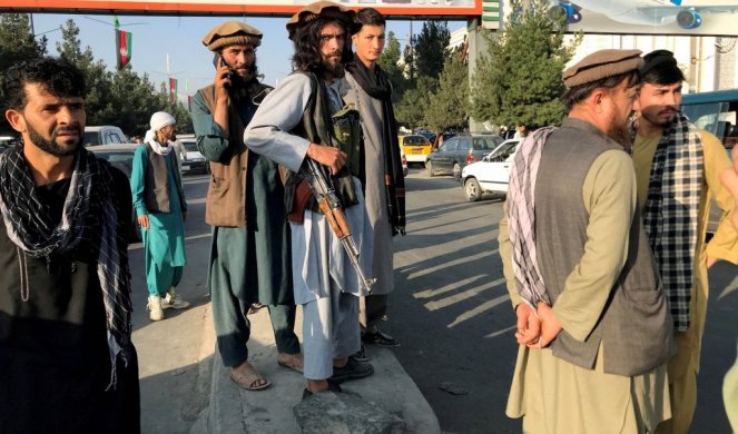 OVE HRABRE ŽENE RIZIKUJU ŽIVOTE! Avganistanke protestuju u Kabulu protiv talibana! /VIDEO/