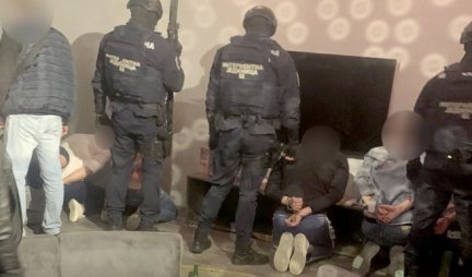 RAZBIJENA KOKAINSKA ŽURKA! Policija upala u apartman na Novom Beogradu i zaplenila narkotike, PRIVEDENO 29 OSOBA/FOTO/