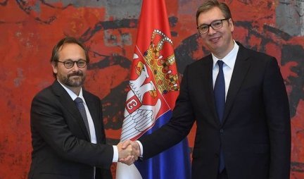 Vučić danas sa šefom delegacije EU Emanuelom Žofreom
