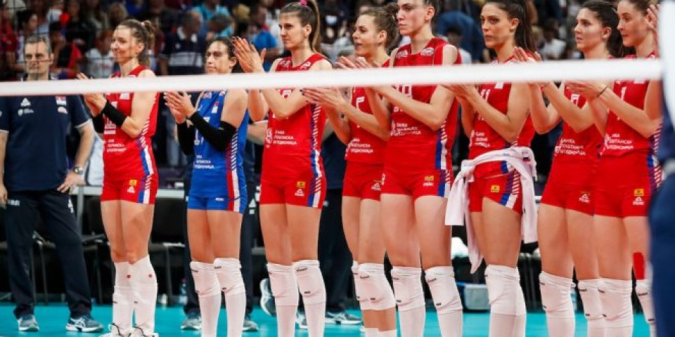 ODBOJKAŠICE PLAKALE NAKON FINALA! Poraz slomio SRPSKE ŠAMPIONKE! /FOTO/