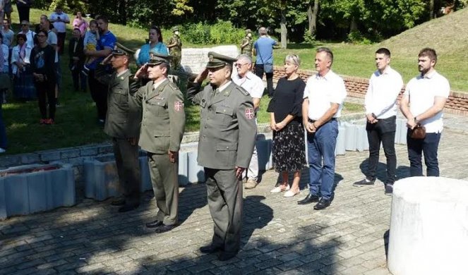 Da se ne zaboravi-počast za 7.950 žrtava na Spomen-groblju u Sremskoj Mitrovici!