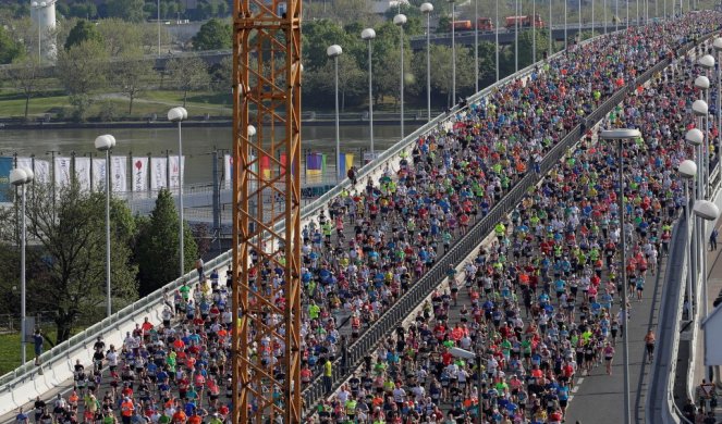 POBEDIO NA MARATONU PA DISKVALIFIKOVAN! Etiopljanin nagrabusio zbog patika!