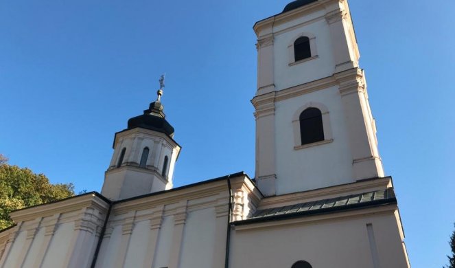 U ovom srpskom manastiru su nerotkinje rodile, a slepi progledali! Zbog Čudotvorne ikone Presvete Bogorodice dolaze ljudi iz svih delova sveta! Foto