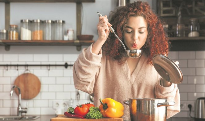 FRANCUSKINJE su VITKE uz ovu ČAROBNU ČORBU! Najjednostavniji recept na svetu - 2 SASTOJKA!