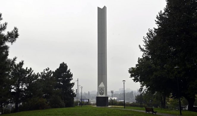 Spomenik je podignut 1961. godine, a sada je obnovljen! OBELISK NA BRANKOVOM MOSTU U PUNOM SJAJU!