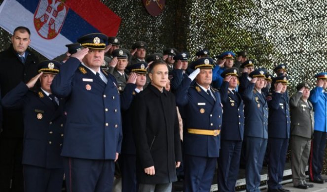Ministar Stefanović prisustvovao promociji novih podoficira Vojske Srbije