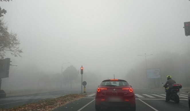 VOZAČI, OBRATITE PAŽNJU! Zbog magle smanjena vidljivost na putevima