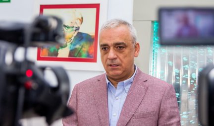 Gradonačelnik Bakić prisustvovao svečanosti povodom promene imena OISŠ "Žarko Zrenjanin“ u OISŠ "Dr Svetomir Bojanin“
