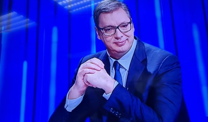 MOGU NJIMA DA POZAJMIM NEKU ROLKU, BOLJE ĆE IM STAJATI OD ONOGA ŠTO NOSE! Vučić brutalno ismejao napade na njega zbog oblačenja!