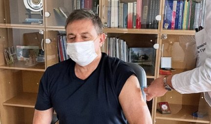 Selektor Srbije Dragan Stojković primio treću dozu vakcine protiv korona virusa!