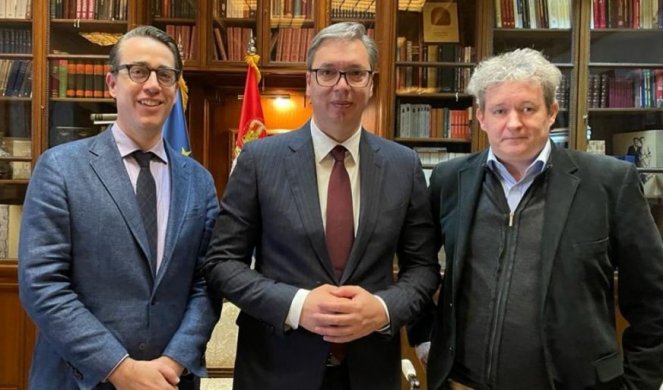 Hvala Vučiću što je odvojio vreme! Predsednik razgovarao sa poznatim novinarima Martensom i Mozerom!