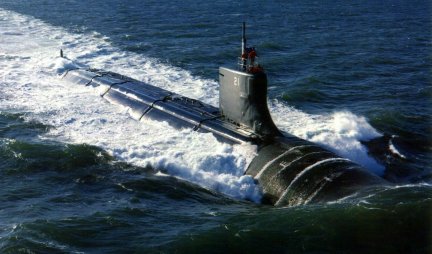 Podmornice ŠTITE Rusiju! Ovo je NAJNOVIJI RAKETNI NOSAČ - Generalisimus Suvorov! (VIDEO)