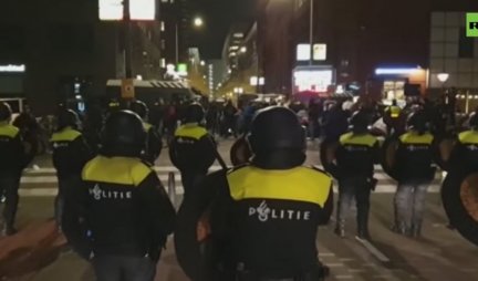 NEREDI U HOLANDIJI! Masovni protest protiv novog lokdauna, policija upotrebila vodene topove! /VIDEO/