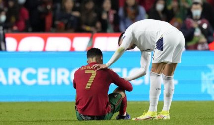 PLAČI, MALA, PLAČI! Ronaldo u SUZAMA posle poraza od Srbije /VIDEO/
