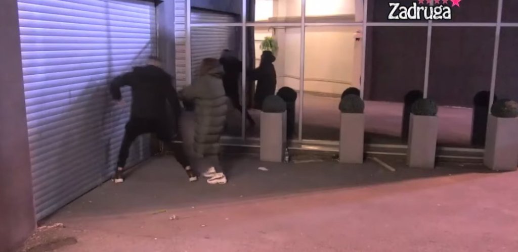 FILIP CAR UNI TIO POLA ZADRUGE ZBOG SUKOBA SA DEJANOM Dalila U 