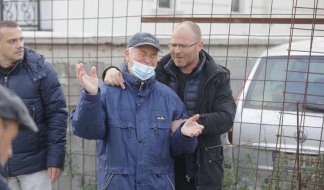 SAOBRAĆAJNA NESREĆA NA MIRIJEVSKOM BULEVARU! Muž nastradale bake na mestu tragedije gušio se u suzama/VIDEO/