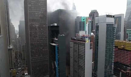 (VIDEO) ŠTA SE DEŠAVA U NJUJORKU! DRAMA, GORI SOLITER NA MENHETNU! Sve podseća na 11. septembar, deo grada blokiran, ima povređenih...