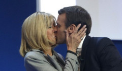 OVO je ljubavna priča predsednika Francuske i njegove 25 godina starije supruge! Roditelji ga proterali kada su saznali u koga je zaljubljen...VOLE SE KAO I PRVOG DANA! /FOTO/VIDEO/