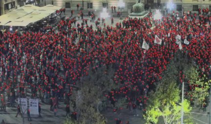 DEBAKL DRAGANA ĐILASA! Na tajkunov politički skup došlo jedva 1.900 ljudi! (FOTO)