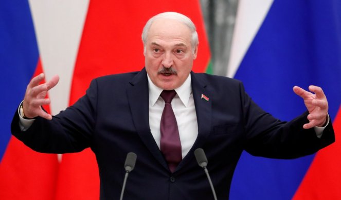 "SVIMA KOJI OŠTRE MAČEVE OKO RUSKE GRANICE..." Lukašenko poslao brutalnu poruku Zapadu, moćniji signal od onog koji je poslao ODKB nisu mogli da dobiju