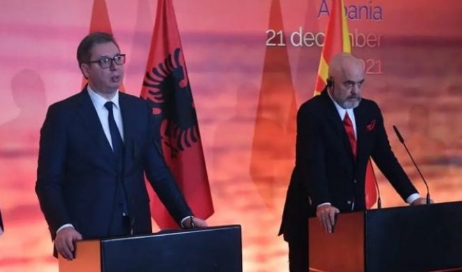Albanski novinar postavio Vučiću provokativno pitanje o lažnoj državi Kosovo!