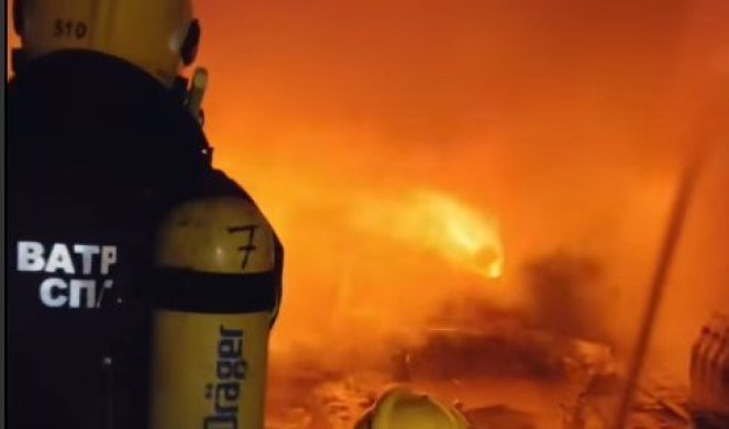 (VIDEO) POJAVIO SE NEVEROVATAN SNIMAK IZ NOVOG SADA! Pogledajte kako su se vatrogasci borili sa vatrenom stihijom
