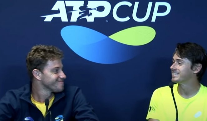 CINIČNI AUSTRALIJANCI! Na pitanje o Novakovom dolasku počeli da se smeju, pa poručili OVO! (VIDEO)
