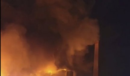 DETONACIJE I EKSPLOZIJE! DRAMATIČNA NOĆ U NJU DŽERSIJU, strašan požar u hemijskoj fabrici, vatra zahvatila više zgrada, preti katastrofa! (VIDEO)