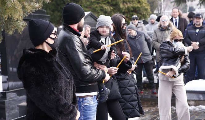 POSVETILA POKOJNOM OCU DIRLJIVE STIHOVE! Anastasija podelila EMOTIVAN SNIMAK, njene REČI teraju SUZE NA OČI! (VIDEO)