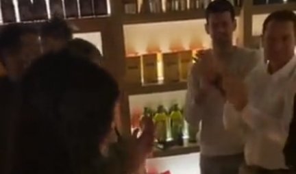 PROCUREO SNIMAK! Novak UŽIVAO na rođendanu srpske lepotice! (VIDEO)