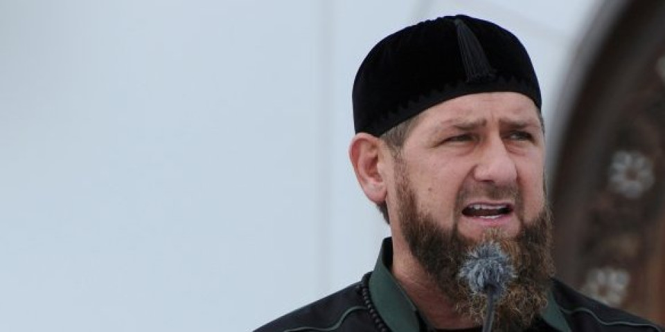 Kadirov nije u komi! Lider Čečenije se oglasio kratkom porukom iz šetnje (VIDEO)