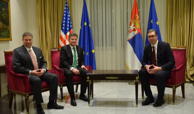Vučić danas sa Lajčakom i Eskobarom u Beogradu!