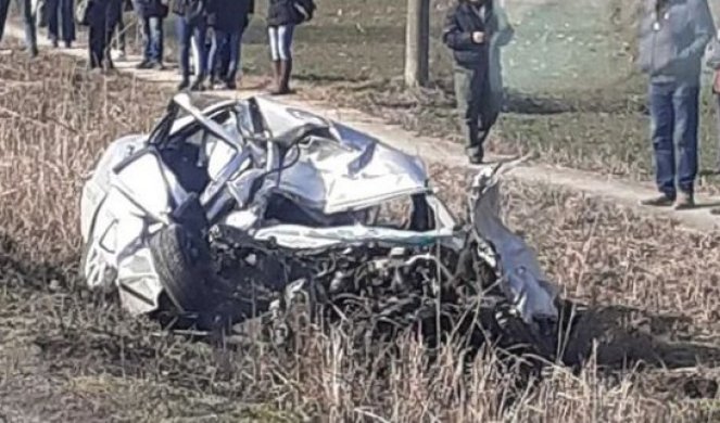 TEŠKA SAOBRAĆAJKA KOD ŠAPCA! U sudaru auta i autobusa poginula jedna osoba (FOTO)