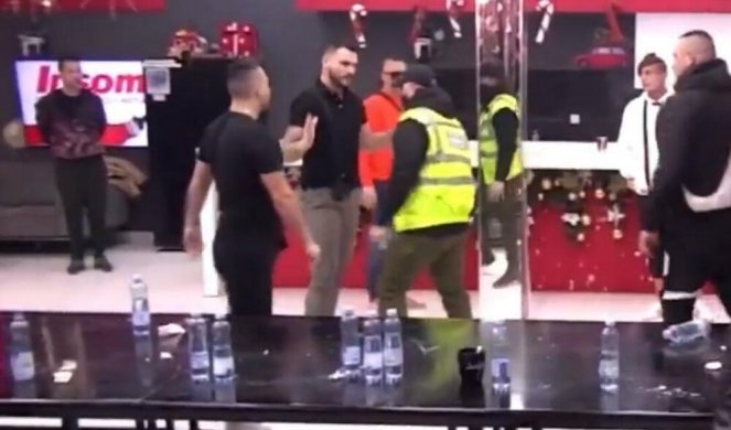 MOMENTALNA DISKVALIFIKACIJA?! Marko Osmakčić napao OBEZBEĐENJE - Bivši teniser PREKRŠIO OSNOVNO PRAVILO RIJALITIJA! (VIDEO)