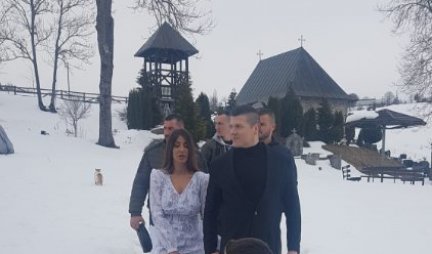 VENČALI SE JELENA I SLOBA! Mladenici sa osmehom, napustili manastir! Odmah se začuli PUCNJI!