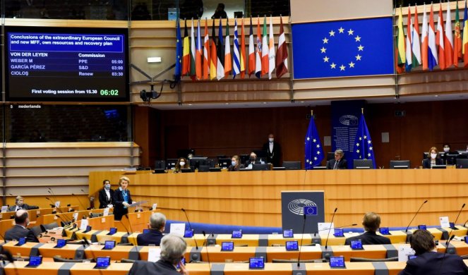 Evropski parlament usvojio rezoluciju o Srbiji: PODRŠKA ČLANSTVU U EU, ALI PRVO UVEDITE SANKCIJE RUSIJI!