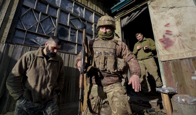 U TOKU GRANATIRANJE "AZOVSTALJA"! Ukrajinska strana pogazila dogovor o prekidu vatre, milicija DNR odgovorila žestoko... (Foto)