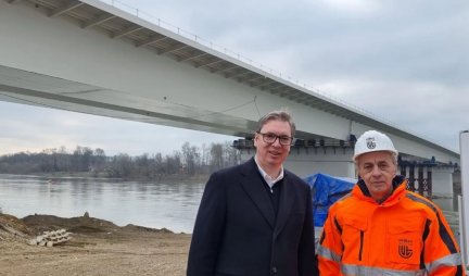 Dragan me je uverio da je ovaj most jedan od najboljih i najsolidnije građenih u Srbiji! Deonica Sremska Rača-Kuzmin biće završena do KRAJA 2023. GODINE!