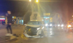AUTOMOBIL SMRSKAN! Saobraćajna nesreća u Novom Sadu