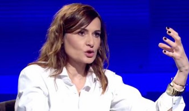 APSTRAKT UTISKA NEDELJE! Biljana Srbljanović bez dlake na jeziku: Vučić im je izgleda za sve kriv