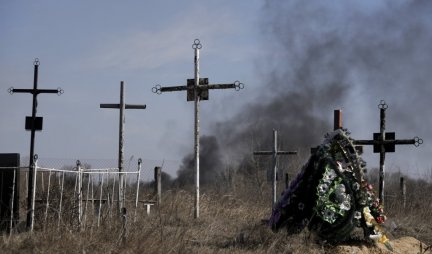 DNR UPOZORAVA: Ukrajinska vojska DRŽI SEDAMNAESTORO DECE KAO TAOCE u Donjecku!