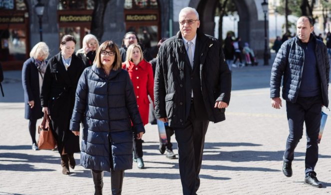 MINISTARKA MAJA GOJKOVIĆ POSETILA SUBOTICU! Ministarstvo spremno da pomogne završetak radova Narodnog pozorišta! (FOTO)