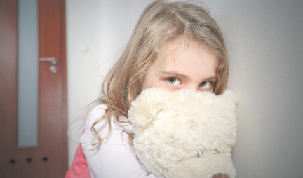 POREMEĆAJI LIČNOSTI JAVLJAJU SE JOŠ U PERIODU OBDANIŠTA! Profesor psihologije napravio profil dece koja siluju, roditelji obratite pažnju na OVO!
