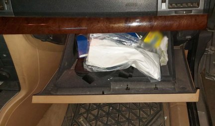 UHAPŠENI DILERI U PANČEVU Policajci pronašli više od kilogram amfetamina i priveli dvojicu muškaraca sa područja Opova